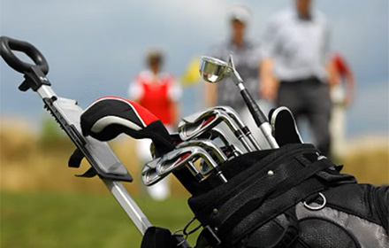 Partie amicale sur un parcours convivial et accessible au Golf de Caden